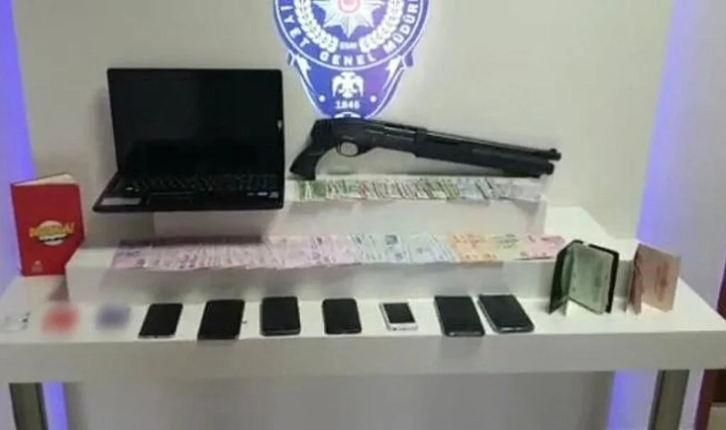 6 adrese eş zamanlı fuhuş operasyonu: 2 kişi tutuklandı