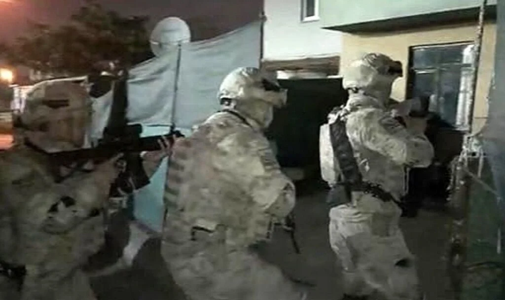 8 İlde DEAŞ Operasyonu: 24 Gözaltı
