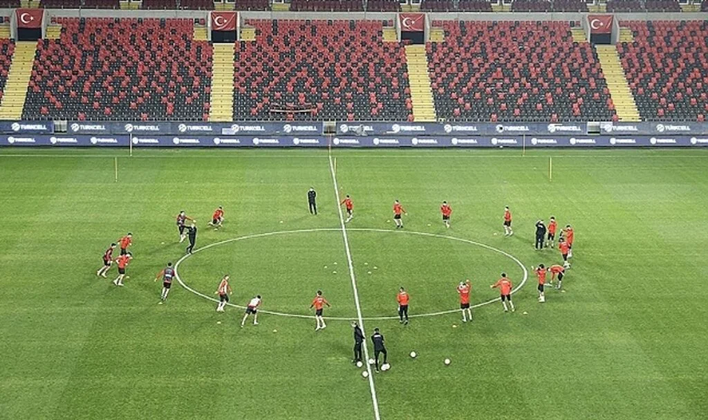 A Milli Futbol Takımı, Ermenistan'la Erivan'da, Hırvatistan'la Bursa'da karşılaşacak
