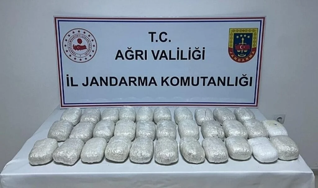 Ağrı’da 31 Kilo 587 Gram Metamfetamin Ele Geçirildi