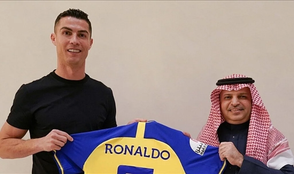 Al Nassr, Cristiano Ronaldo'yu Transfer Etti