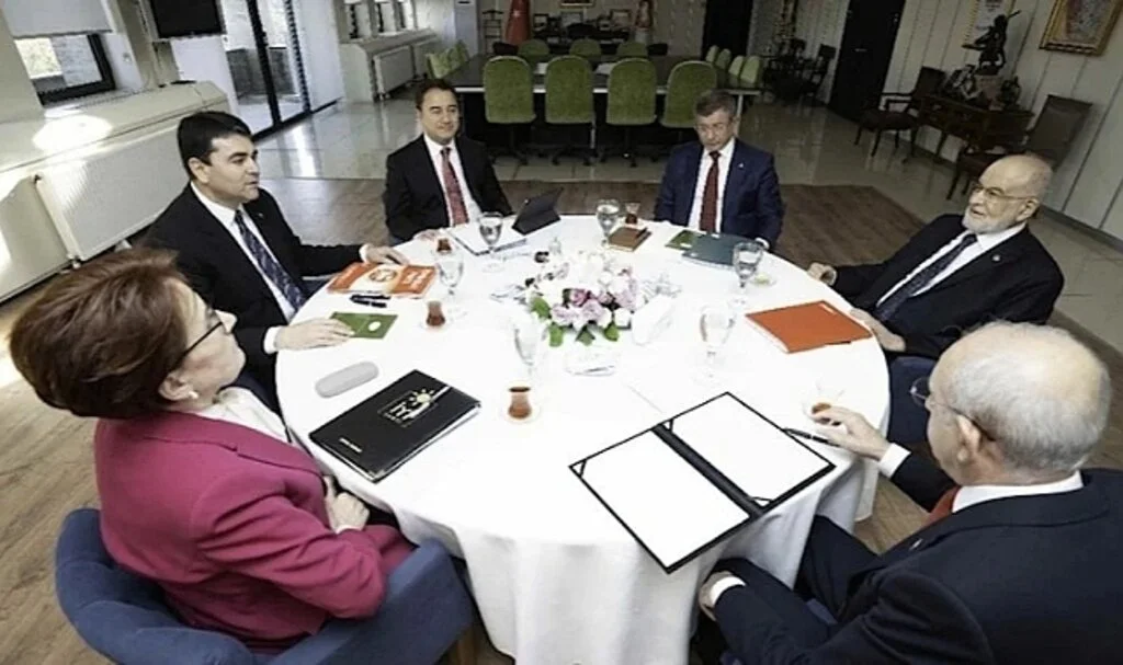 Altılı Masa ‘Seçim Beyannamesi’ İçin Toplanacak
