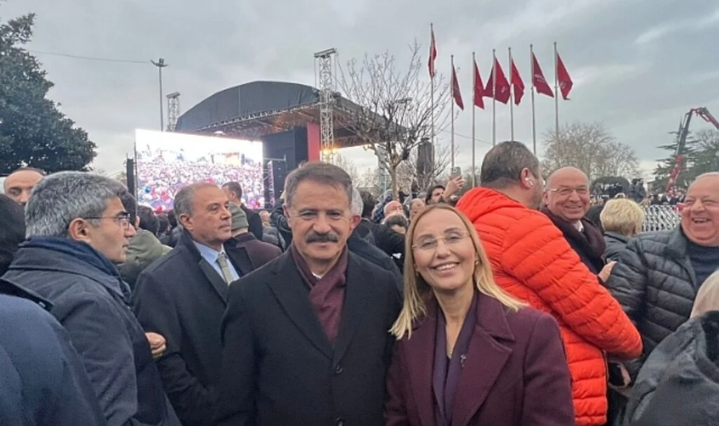 Atakum Belediye Başkanı Cemil Deveci: 'Hukuksuzluğun karşısında dimdik duracağız' 