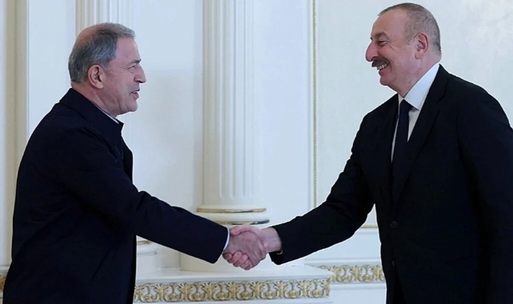 Azerbaycan Cumhurbaşkanı Aliyev, Milli Savunma Bakanı Akar ve TSK komuta kademesini kabul etti