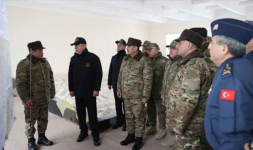Bakan Akar: Dostumuzu birlikte dost görür, düşmanımızı da yine birlikte düşman biliriz