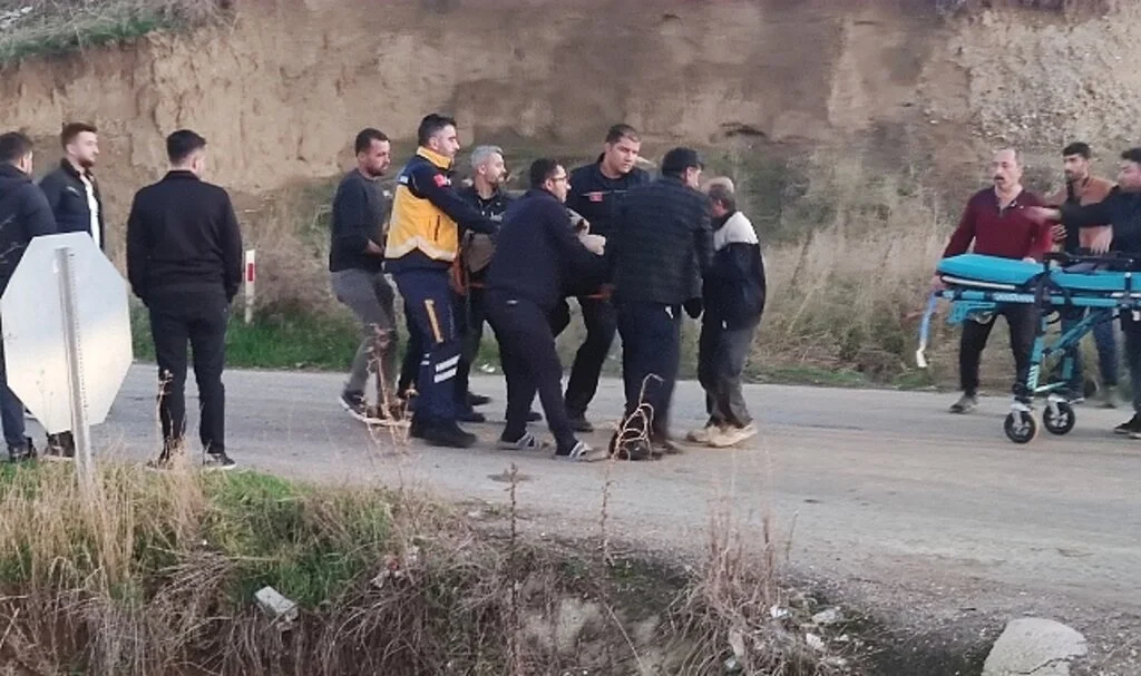Batman’da otomobil tarlaya uçtu: 4 yaralı