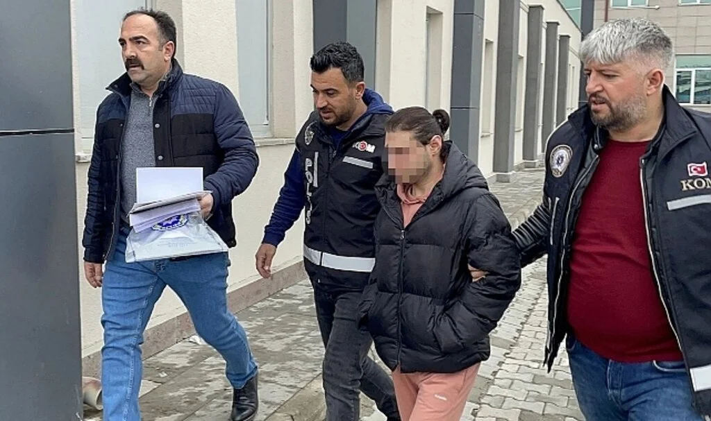 Bir sahte doktor vakası daha! Beyin kanaması geçiren hastayı Van'dan İstanbul'a naklederken yakalandı
