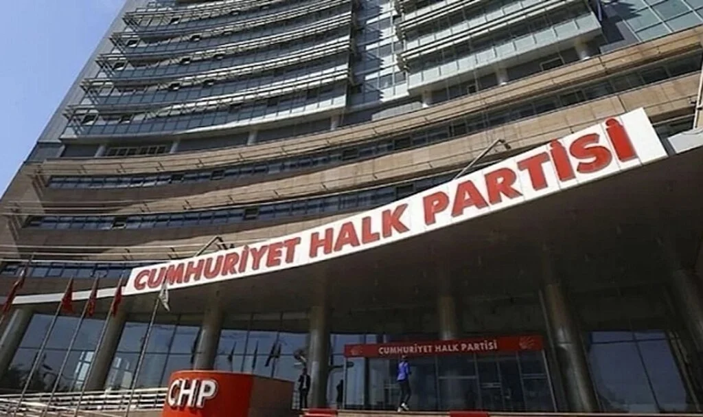 CHP’den 40 İl Başkanı ve 39 İlçe Başkanı İstifa Etti