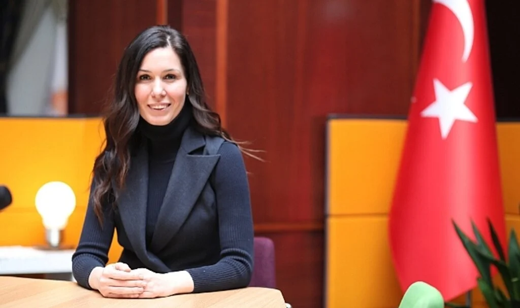 Çiğdem Karaaslan; Her Alanda Kalkınma 