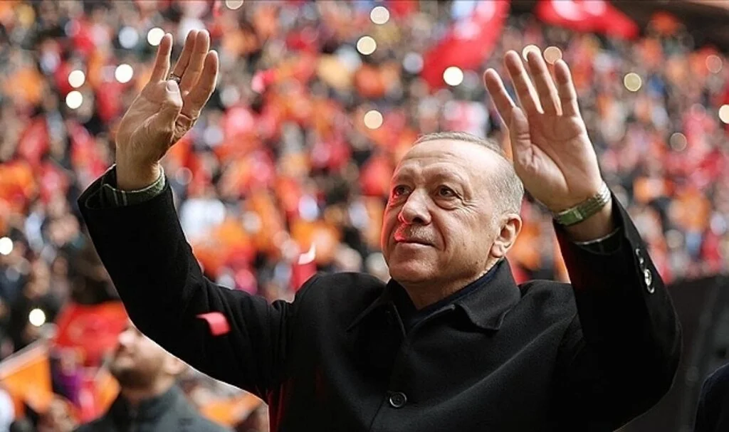 "Çırpınırdı Karadeniz" şarkısı Cumhurbaşkanı Erdoğan için yeniden uyarlandı