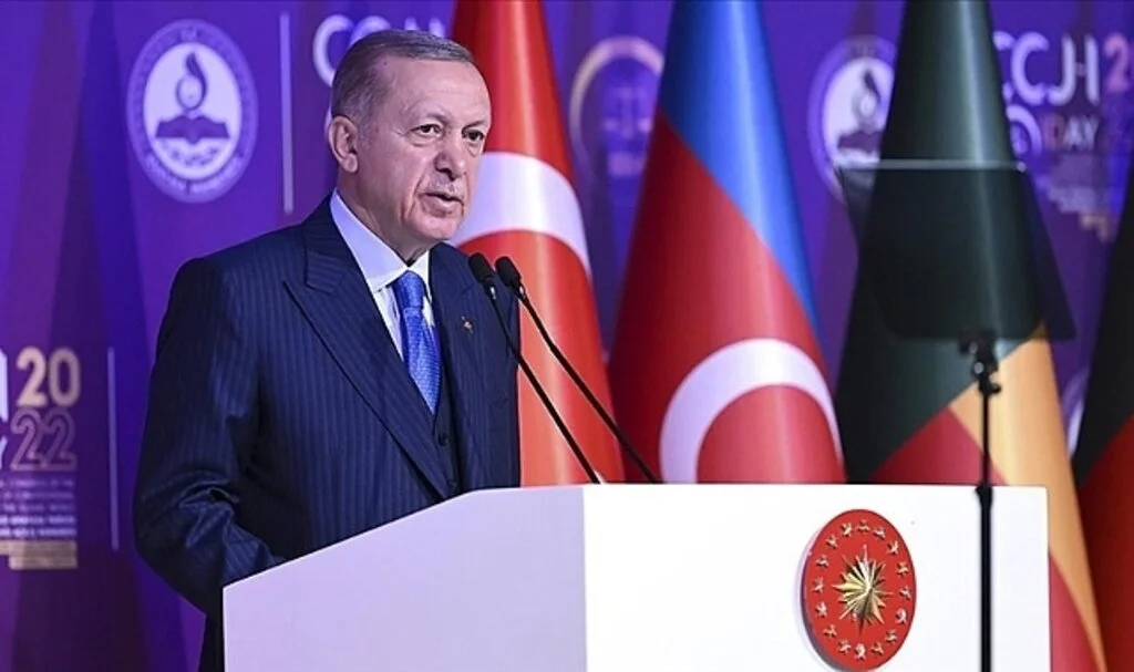 Cumhurbaşkanı Erdoğan: Göçmenlere Kapı Duvar Olan Kurumlar, PKK'lı ve FETÖ'cü Teröristlere Hoşgörülü Davranıyor