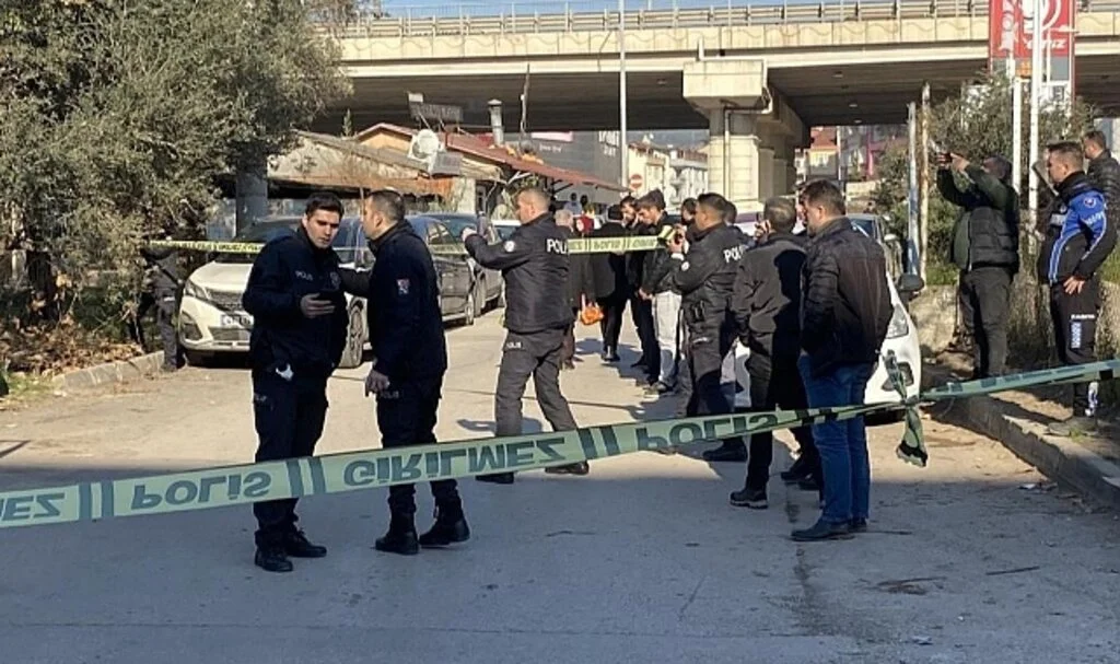 Eski Koca Terörü: Eski Karısı ve Yeni Kocasına Defalarca Ateş Etti