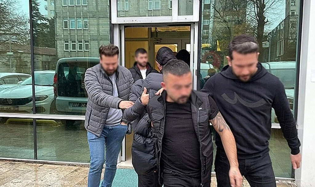 Gaspçılar  cezaevinde 