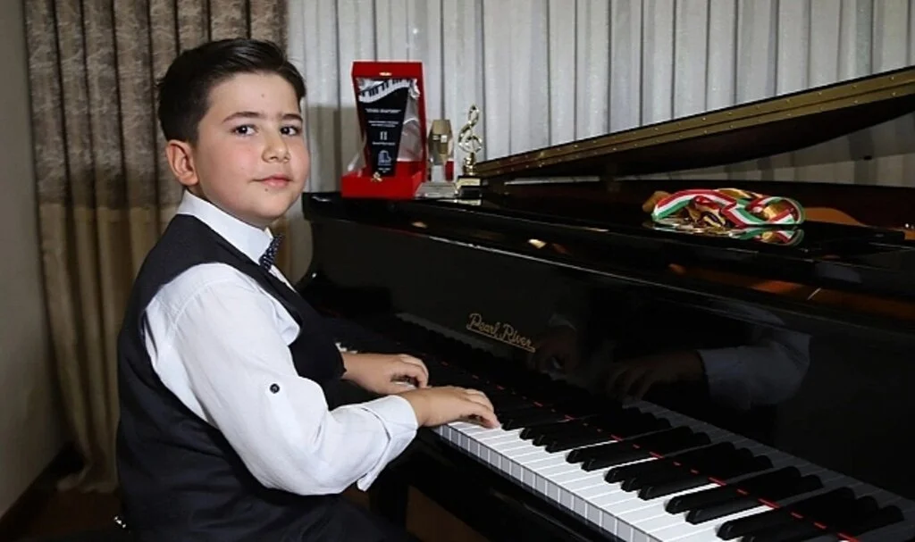 Gaziantep’in Fazıl Say’ı olma yolunda ilerliyor... 10 yaşındaki Hamit dünya birincisi oldu