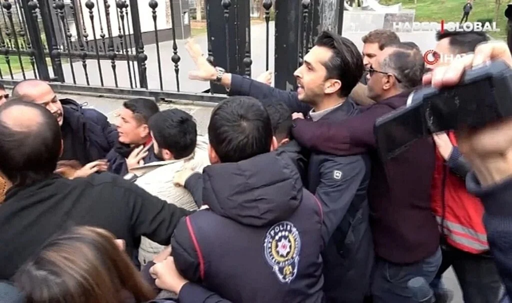 HDP'li vekillerden polislere tehdit!