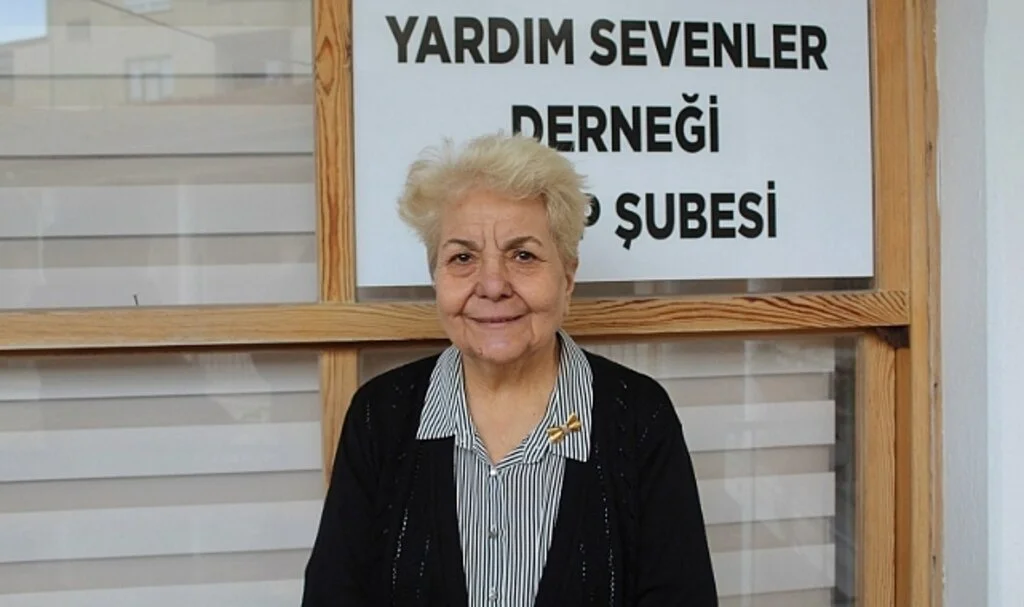 İhtiyaç sahiplerinin 'Sevim' ablası
