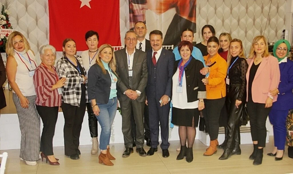Mavi Yaşam Derneği Kurucusu Uzm. Dr. M. Emin Dinççağ: İlaçta KDV Kalmalı