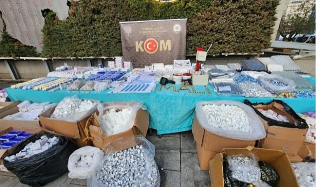 İstanbul'da 25 Bin 538 Adet Sahte İlaç Ele Geçirildi, 4 Şüpheli Gözaltına Alındı