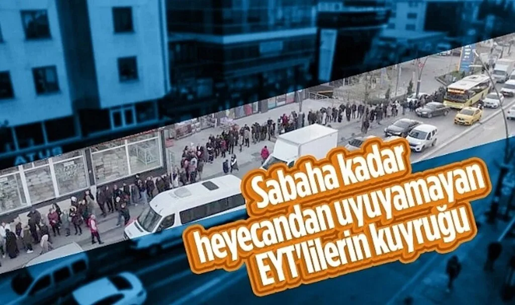 İstanbul'da EYT'liler SGK Önünde Uzun Kuyruk Oluşturdu