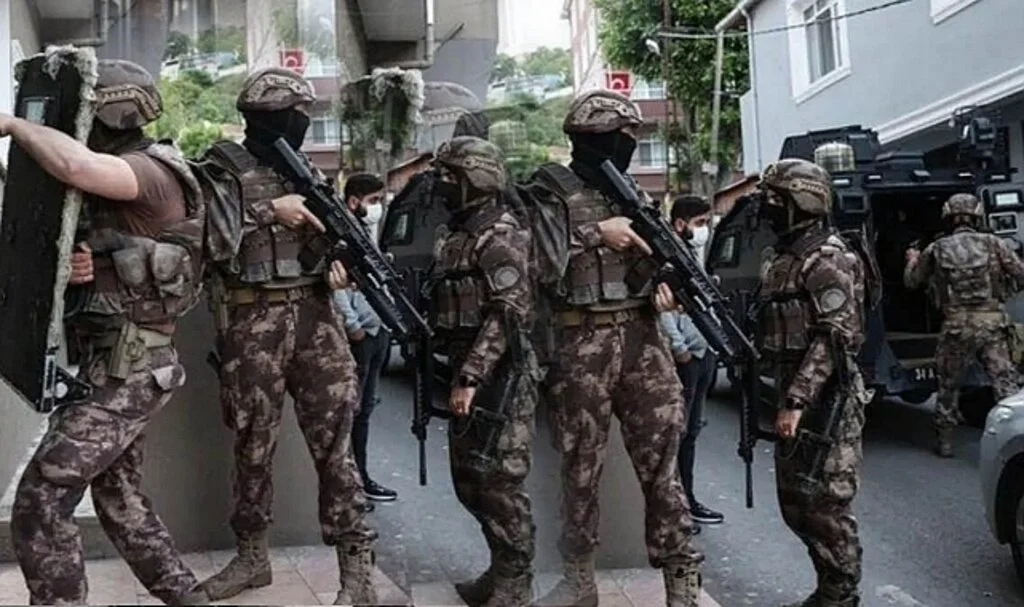 İstanbul’da PKK’nın Gençlik Koluna Operasyon: 12 Gözaltı