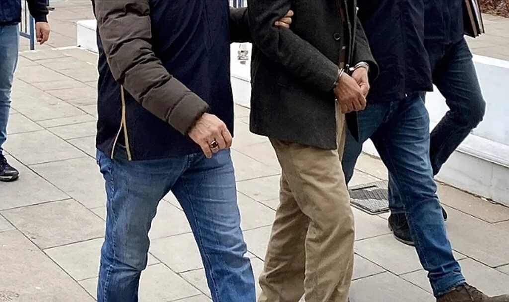 İstanbul Merkezli DEAŞ Operasyonunda 9 Gözaltı