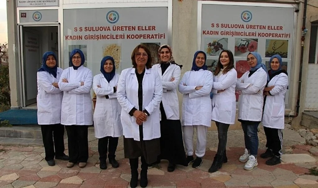 Kadınların İstihdamı İçin Alyans ve İnek Satıp Kooperatif Kurdular