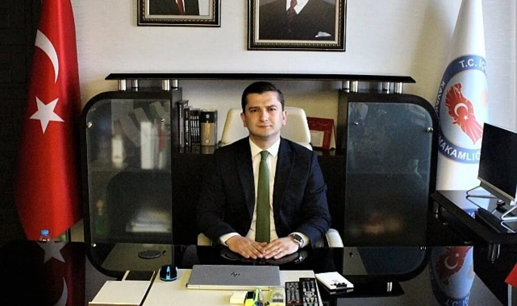 Kavak Kaymakamı Atar'dan Meskun Mahalde Havaya Ateş Açanlara "Ceza" Hatırlatması