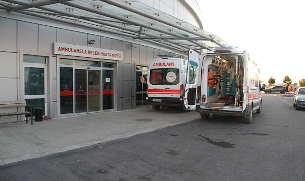 Konya'da silahlı ve bıçakla kavgada 2 kişi yaralandı
