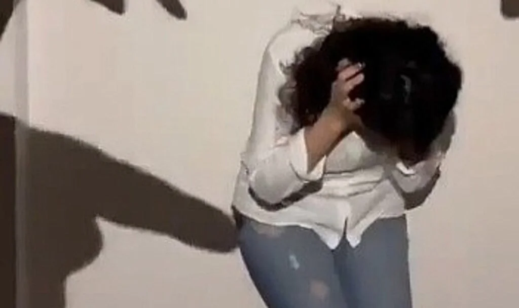 Öldürülen 15 yaşındaki kız gözyaşlarıyla toprağa verildi