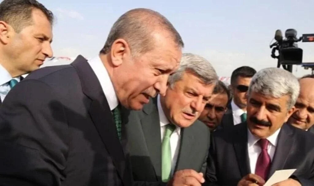Prof. Dr. Hülagü 10 Günde Hem Cumhurbaşkanı Başdanışmanı Hem YÖK Üyesi Oldu