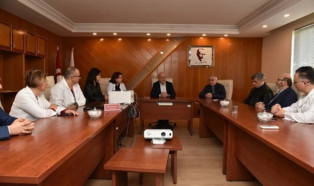 Rektör Ünal: “Tıp Fakültesi Hafta Sonu Poliklinik ve Ameliyat Hizmeti Verecek” 