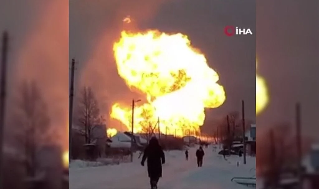 Rusya'da Doğal Gaz Boru Hattında Patlama: 3 Ölü, 1 Yaralı