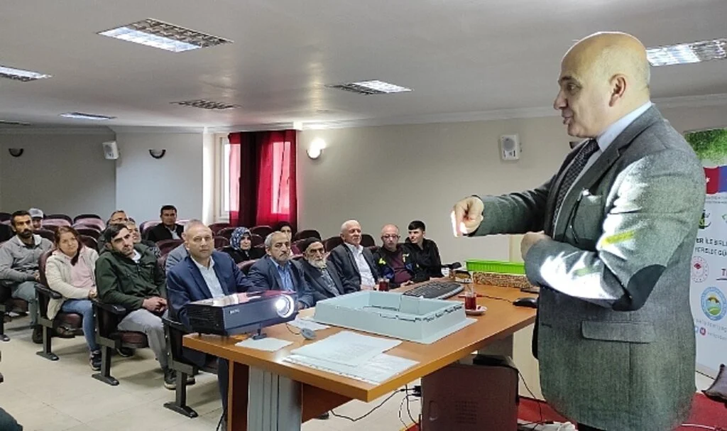  Salıpazarı'nda  arıcılık kursu açıldı