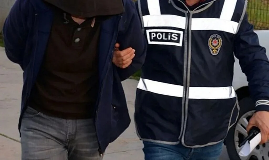 Samsun'da 2 Kişiyi Bıçakla Yaralamaya 4 Yıl 8 Ay 7 Gün Hapis