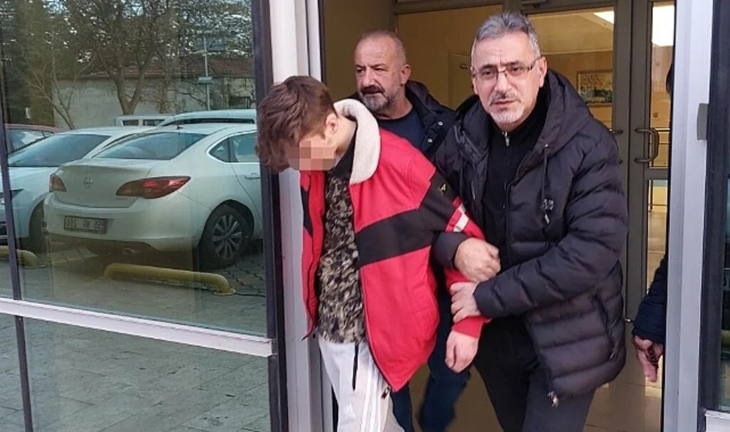 Samsun'da 2 Kişiyi Bıçakla Yaralamıştı, Tutuklandı