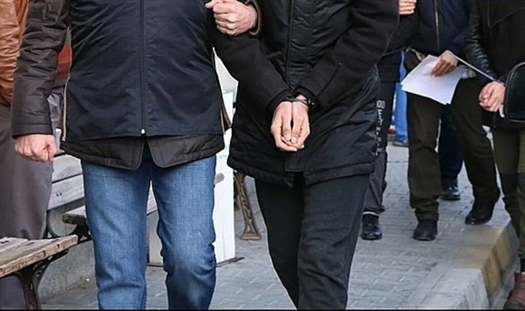 Samsun'da Başkasının Kimliğiyle Telefon Hattı Çıkarana 3 Yıl 6 Ay 25 Gün Hapis