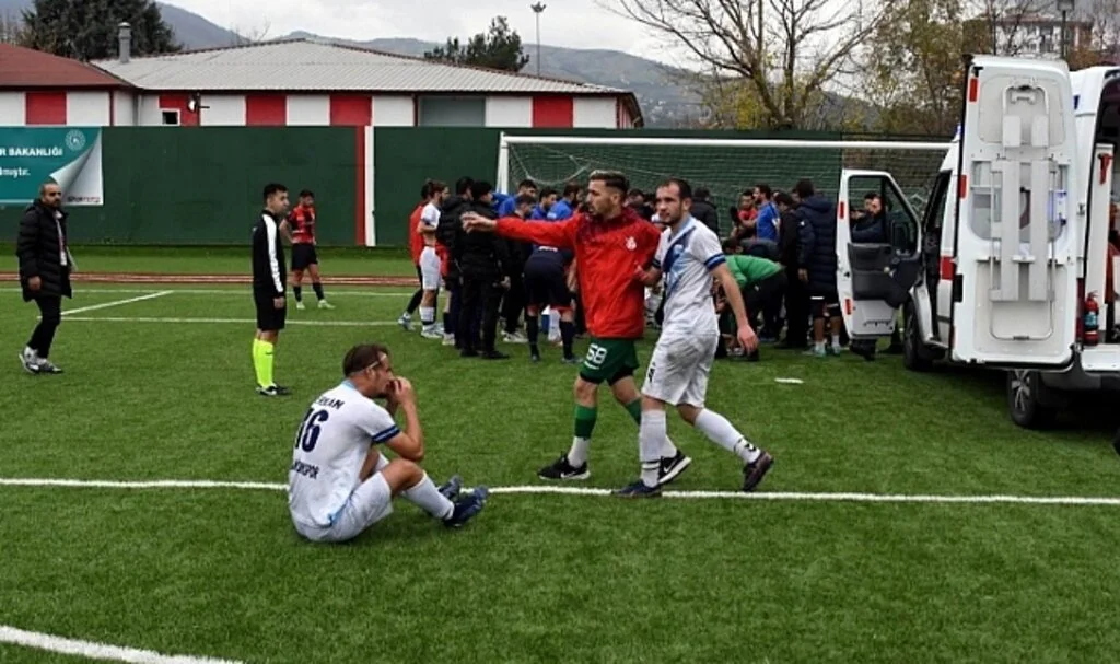 Samsun'da Dili Boğazına Kaçan Sporcuya Erken Müdahale Hayat Kurtardı