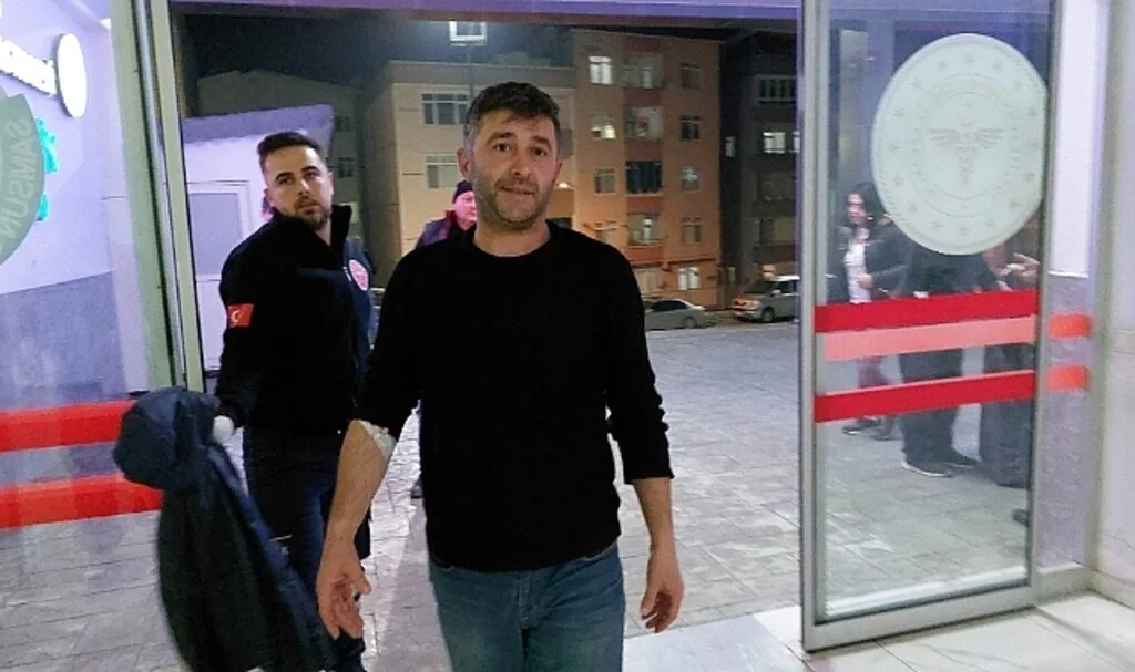 Samsun'da fabrikanın bahçesinde işçinin koluna yorgun mermi isabet etti