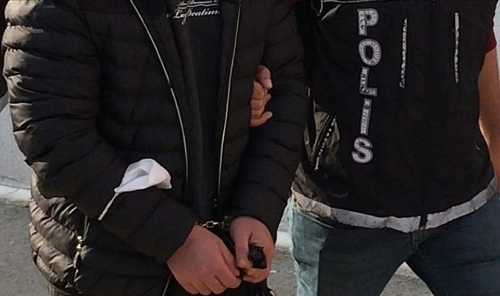 Samsun'da Silah Kaçakçılığı Operasyonunda 2 Zanlı Yakalandı