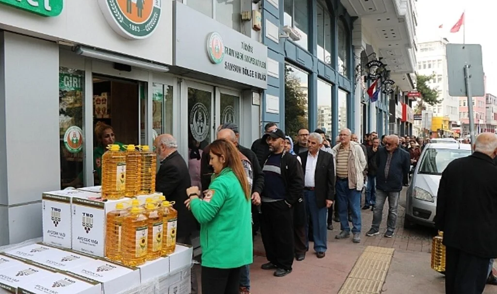 Samsun'da Vatandaşın Tercihi TMO'nun Sıvı Yağı Oldu