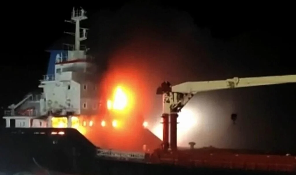 Sinop Açıklarında Yanan Kuru Yük Gemisindeki Mürettebatın İsimleri Belli Oldu