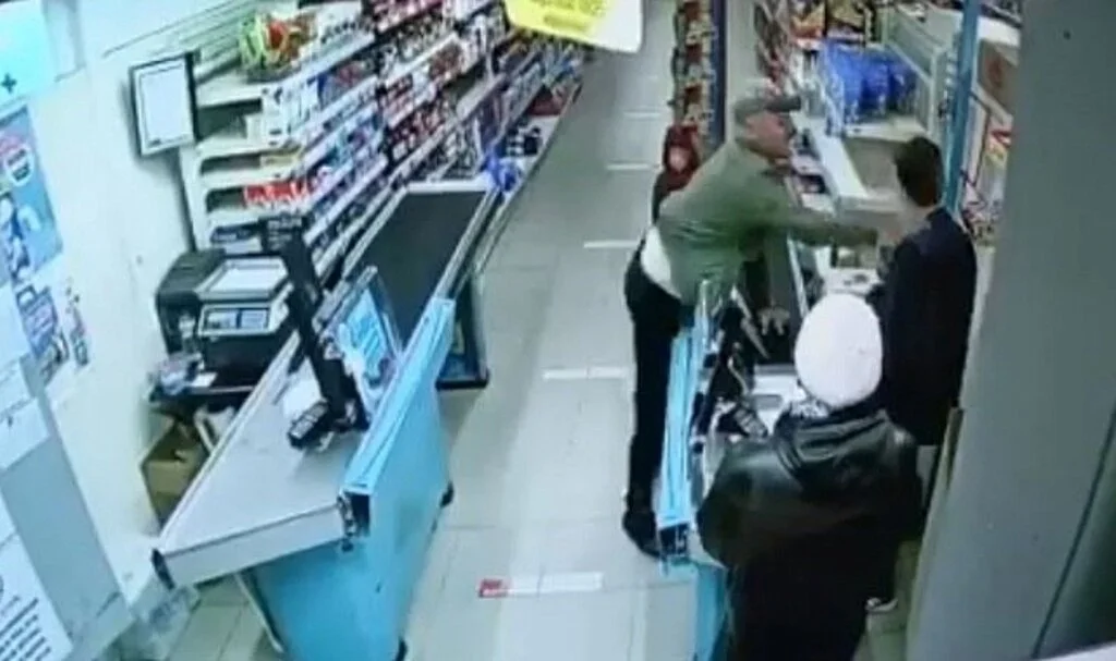Tekirdağ'da market çalışanına tokatlı saldırı