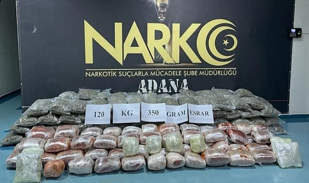 Tırlara uyuşturucu operasyonu: 120 kilo esrar ele geçirildi