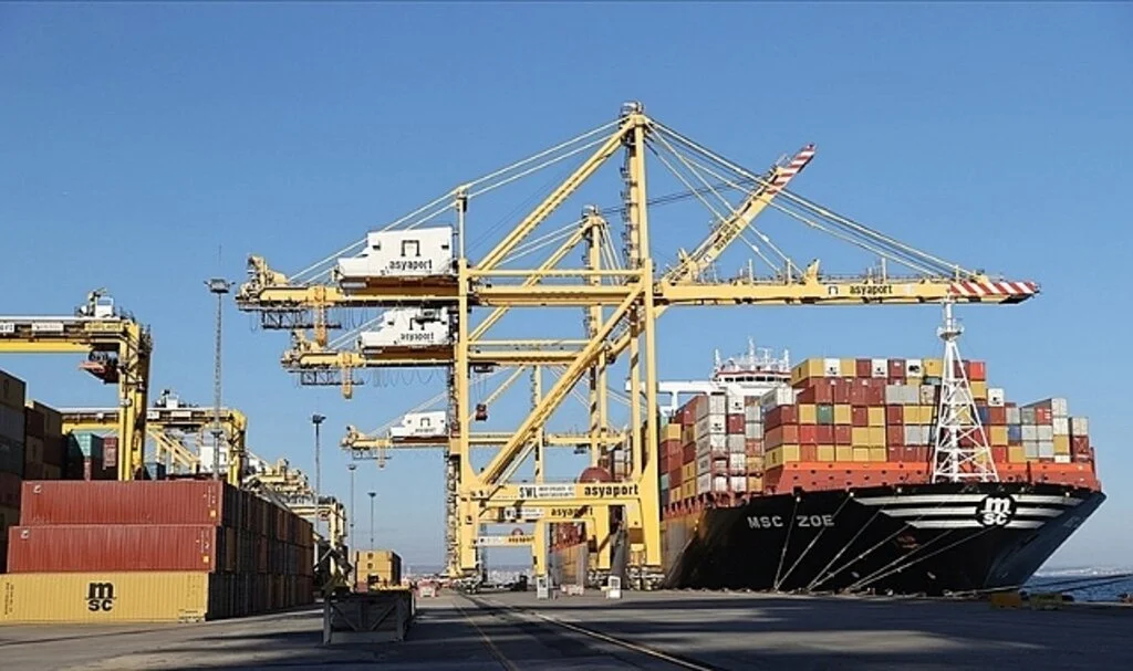 Türkiye'nin İhracatı Kasımda 21 Milyar 900 Milyon Dolar Oldu