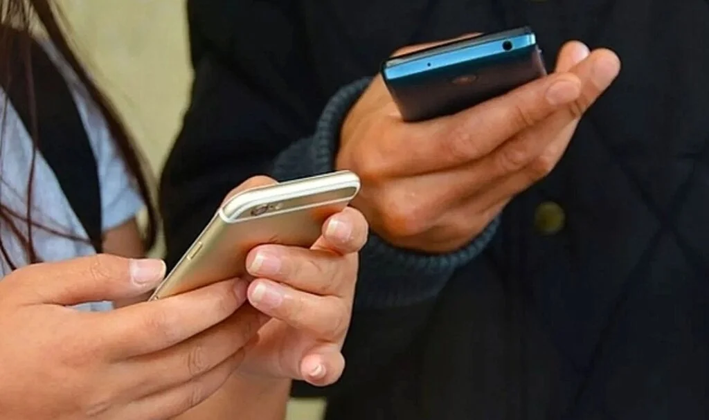 Umman'da Yerel Seçimlerde Oylar Telefondan Kullanılabilecek