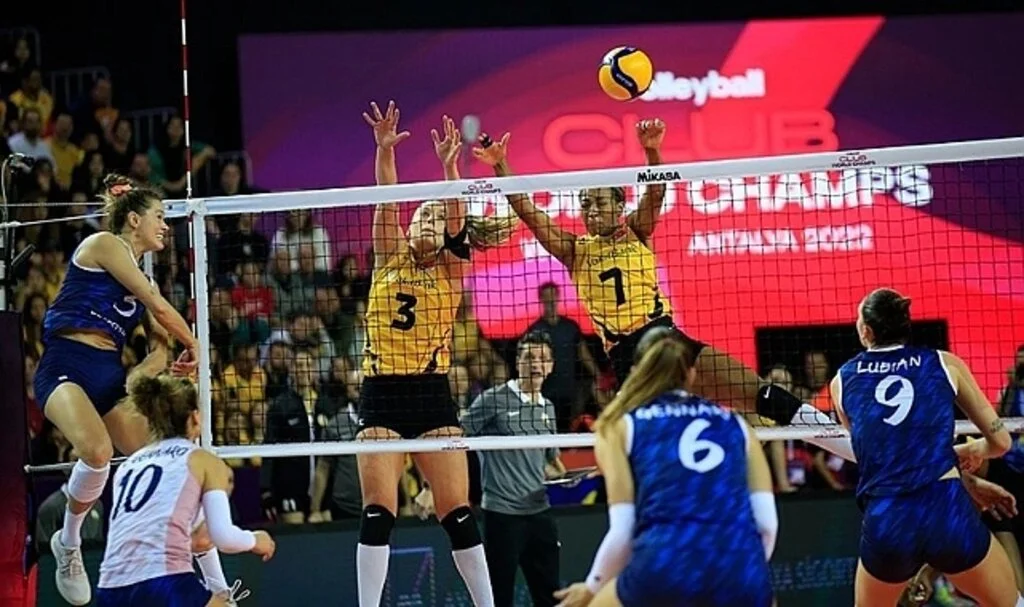 VakıfBank, FIVB Kadınlar Kulüpler Dünya Şampiyonası'nda İkinci Oldu