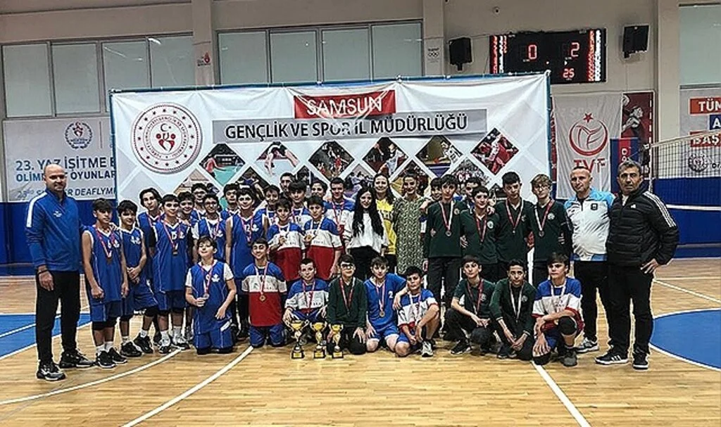 VOLEYBOLUN YILDIZLARI BELLİ OLDU