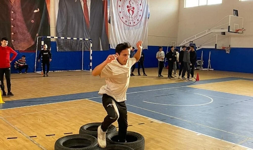 Yakakent'li gençler spora doydu