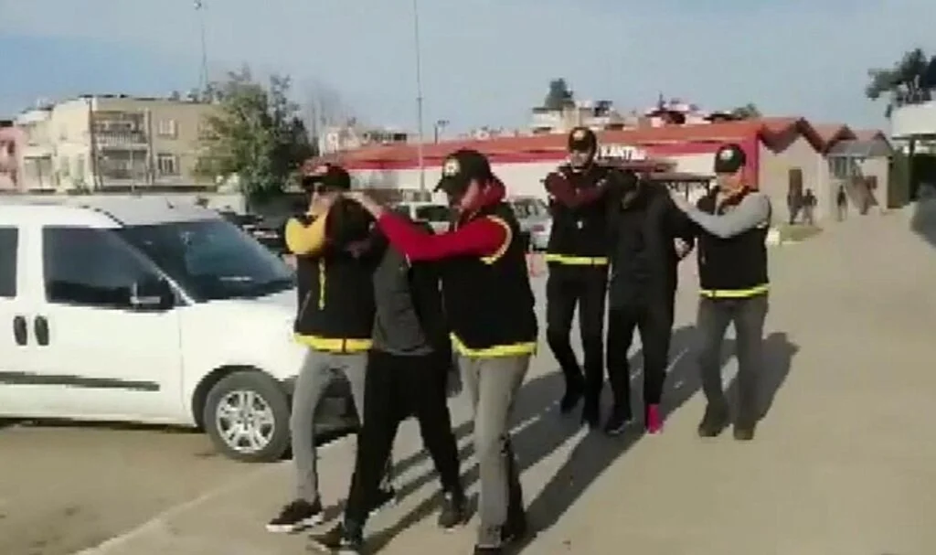 Yaşlarından Çok Suçları Var: Motosiklet Hırsızları Suç Makinesi Çıktı