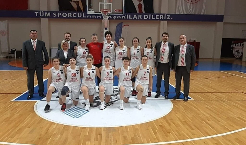 Zorlu'nun Kızlarının Play-Off Keyfi